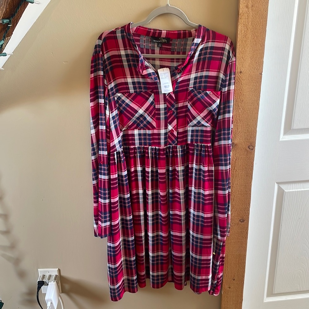 Vintage Plaid Suzanne Betro Dress with Breast Pockets and Long Sleeves with Tag